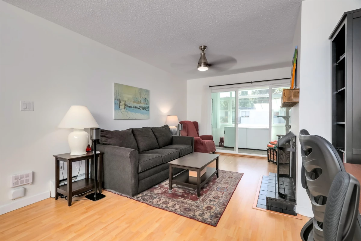 Dining Area Photo of 311 1420 E 8th Avenue, Vancouver, BC