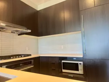 Kitchen Photo of 416 9366 Tomicki Avenue, Richmond, BC