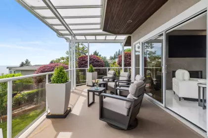 14357 Sunset Drive, White Rock, BC, White Rock — Single Family Residence for sale
