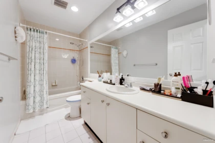 Office / Den Photo of 202 5885 Olive Avenue, Burnaby, BC