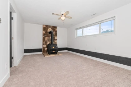 Entry Foyer Photo of 1605 Logan Road, Agassiz, BC