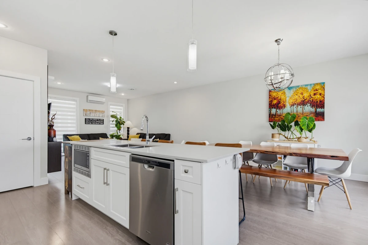 Family Room Photo of 53 19501 74 Avenue, Surrey, BC