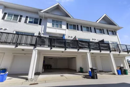 11 27735 Roundhouse Drive, Abbotsford, BC, Abbotsford — Townhouse for sale
