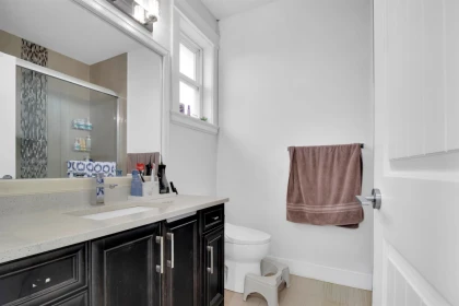 Hallway Photo of 3492 Hazelwood Place, Abbotsford, BC