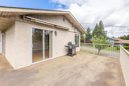 Garage Interior Photo of 20554 43a Avenue, Langley, BC