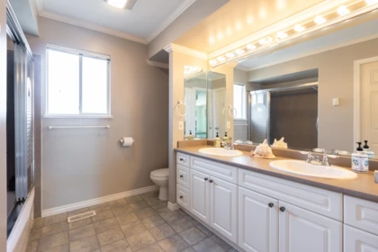 Laundry Room Photo of 20554 43a Avenue, Langley, BC