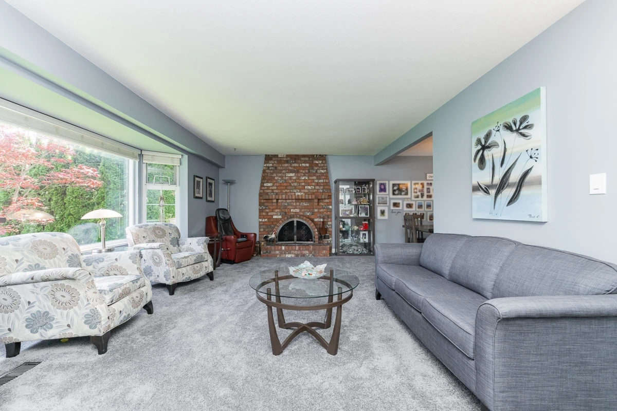 Family Room Photo of 12305 221 Street, Maple Ridge, BC