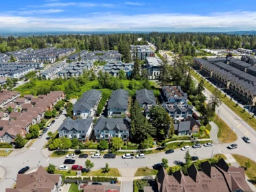 Swimming Pool Photo of 115 16528 24a Avenue, Surrey, BC