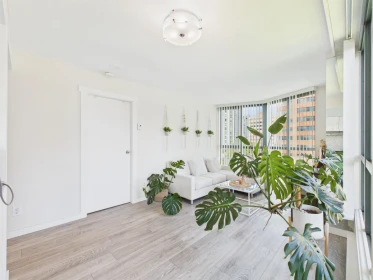 Kitchen Island Photo of 708 1188 Howe Street, Vancouver, BC