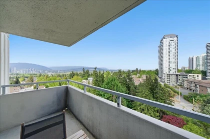 Breakfast Nook Photo of 1006 4160 Sardis Street, Burnaby, BC