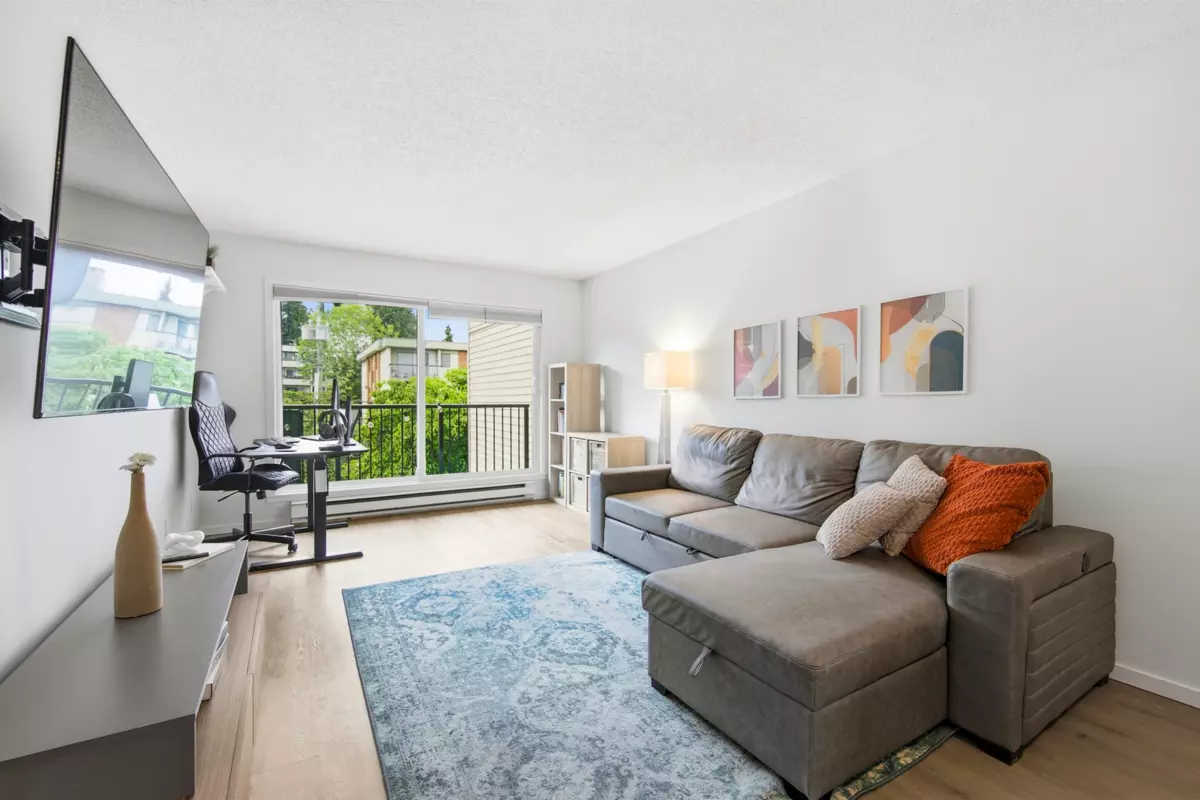 Family Room Photo of 305 1050 Howie Avenue, Coquitlam, BC