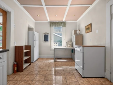 Primary Bedroom Photo of 836 Thirteenth Street, New Westminster, BC