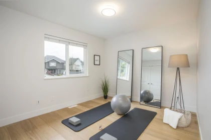 Hallway Photo of 1451 Dayton Street, Coquitlam, BC