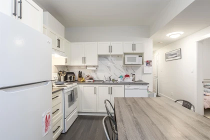 Hot Tub / Spa Photo of 1451 Dayton Street, Coquitlam, BC