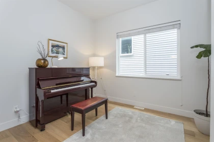 Walk-In Closet Photo of 1451 Dayton Street, Coquitlam, BC
