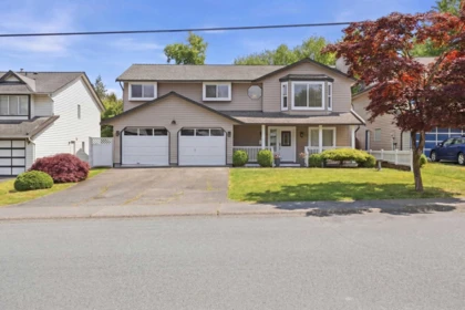 Garden / Landscaping Photo of 8912 213 Street, Langley, BC