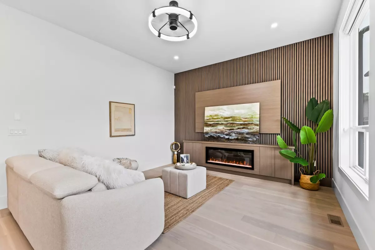 Family Room Photo of 103 1045 Quadling Avenue, Coquitlam, BC