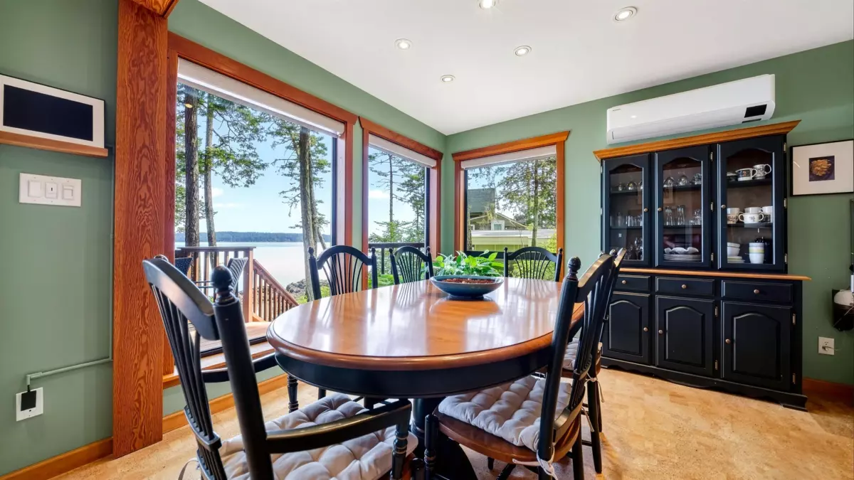 Kitchen Photo of 57 Mckenzie Crescent, No City Value, BC