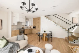 2 3141 E 19 Avenue, Vancouver, BC