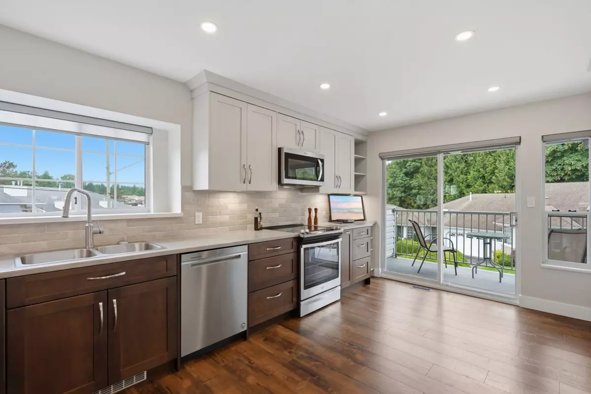 Family Room Photo of 26 2988 Horn Street, Abbotsford, BC