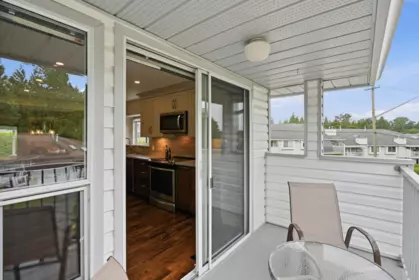 Hallway Photo of 26 2988 Horn Street, Abbotsford, BC