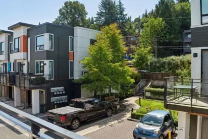 Front Yard Photo of 205 3021 St George Street, Port Moody, BC