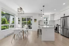 205 3021 St George Street, Port Moody, BC