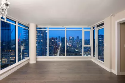 2701 1351 Continental Street, Vancouver, BC, Vancouver — Apartment/Condo for sale