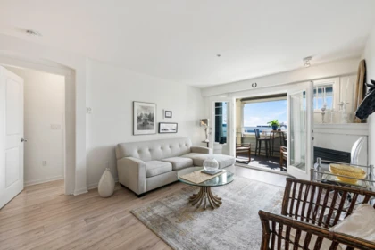 Basement Recreation Room Photo of 311 15621 Marine Drive, White Rock, BC