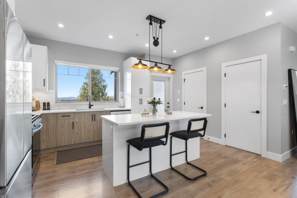 Family Room Photo of 1 23710 133 Avenue, Maple Ridge, BC