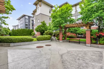Swimming Pool Photo of 215 1975 Mccallum Road, Abbotsford, BC