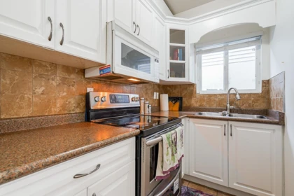 Guest Bathroom Photo of 7049 150 Street, Surrey, BC
