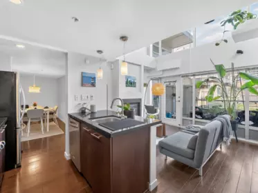 PH1 1288 Chesterfield Avenue, North Vancouver, BC, North Vancouver — Apartment/Condo for sale