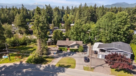 Community Amenities Photo (Clubhouse) of 34251 George Ferguson Way, Abbotsford, BC