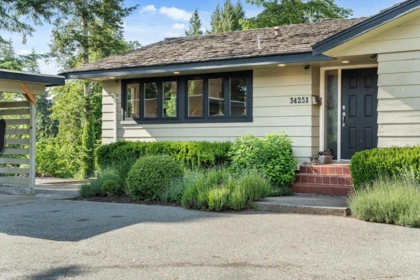34251 George Ferguson Way, Abbotsford, BC, Abbotsford — Single Family Residence for sale