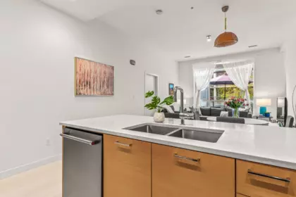 117 3581 Ross Drive, Vancouver, BC, Vancouver — Townhouse for sale