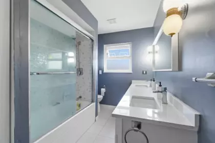 Guest Bathroom Photo of 5478 Heathdale Court, Burnaby, BC