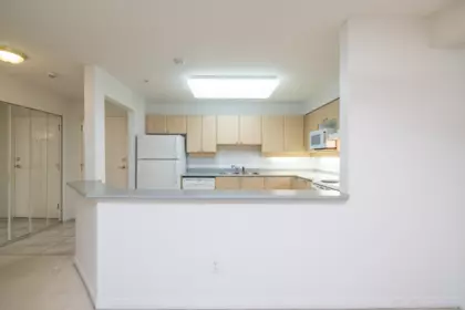 Breakfast Nook Photo of 104 15150 29a Avenue, Surrey, BC