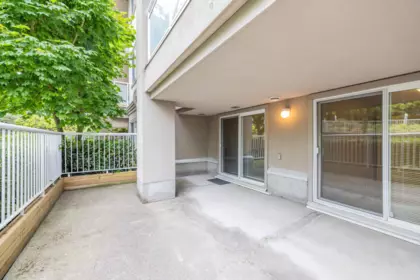 Mudroom Photo of 104 15150 29a Avenue, Surrey, BC