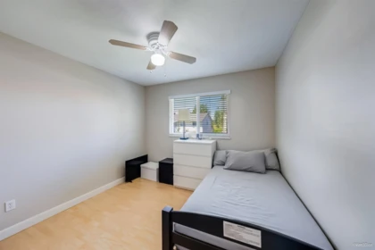 Laundry Room Photo of 26467 32a Avenue, Langley, BC