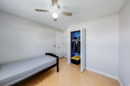 Mudroom Photo of 26467 32a Avenue, Langley, BC