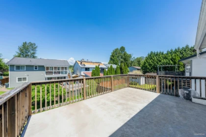 Swimming Pool Photo of 26467 32a Avenue, Langley, BC