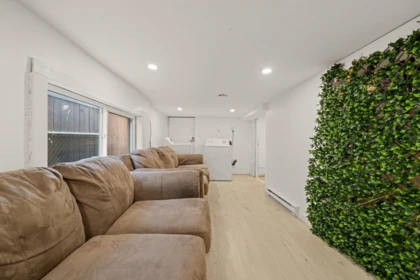 Mudroom Photo of 266 E 32nd Avenue, Vancouver, BC