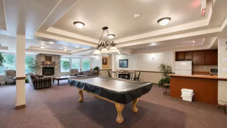 Basement Recreation Room Photo of 105 33478 Roberts Avenue, Abbotsford, BC