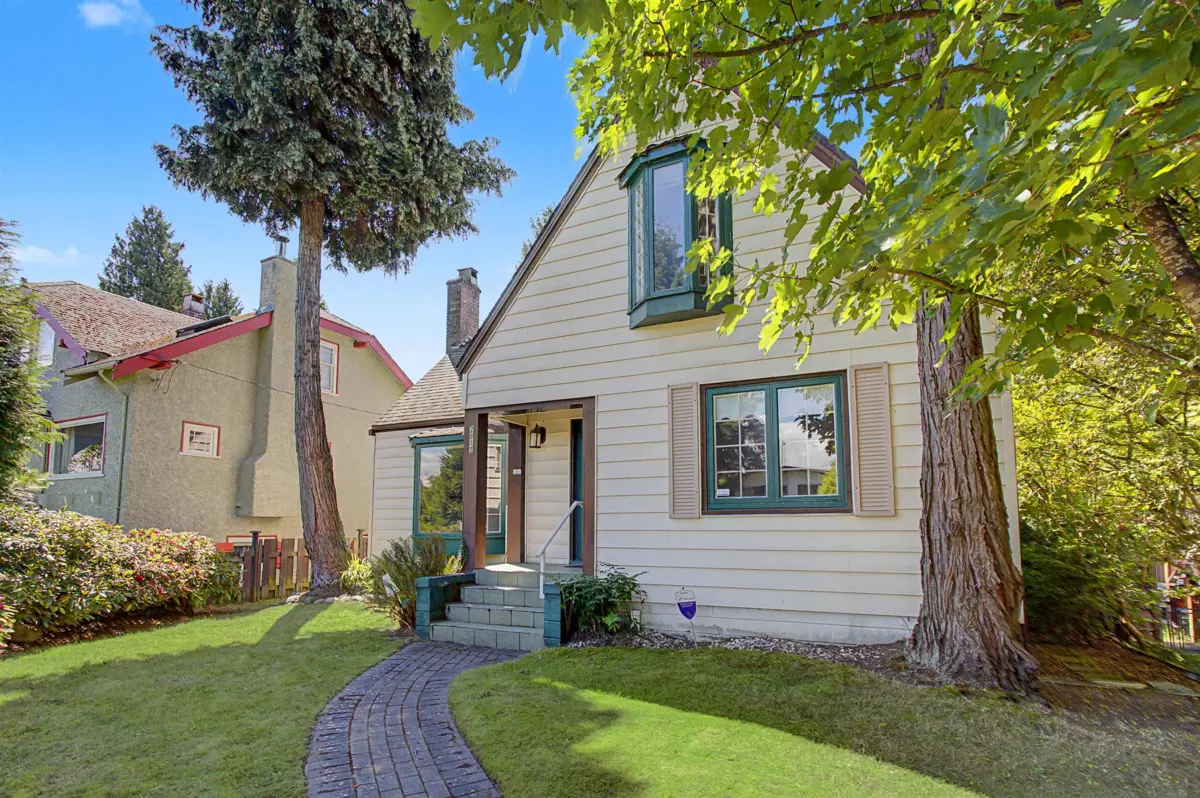Exterior Rear Photo of 2812 W 33rd Avenue, Vancouver, BC