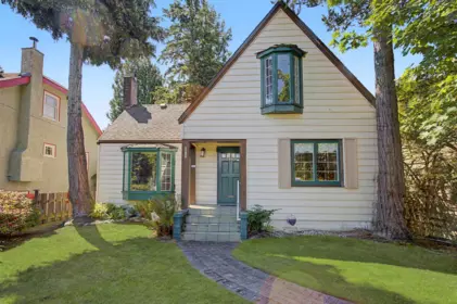 Primary Bedroom Photo of 2812 W 33rd Avenue, Vancouver, BC