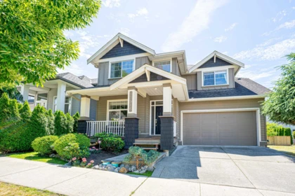 17916 71 Avenue, Surrey, BC, Surrey — Single Family Residence for sale