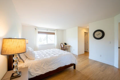 Mudroom Photo of 17916 71 Avenue, Surrey, BC