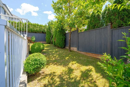 Swimming Pool Photo of 17916 71 Avenue, Surrey, BC