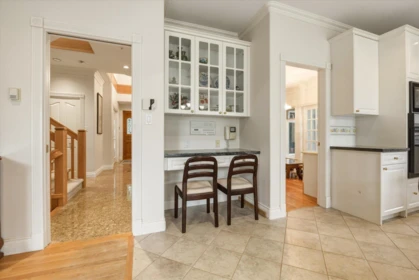 Entry Foyer Photo of 6582 Maple Street, Vancouver, BC